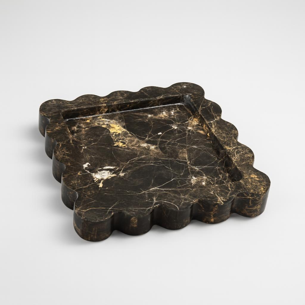 Plateau carré en marbre marron forme scallop 4