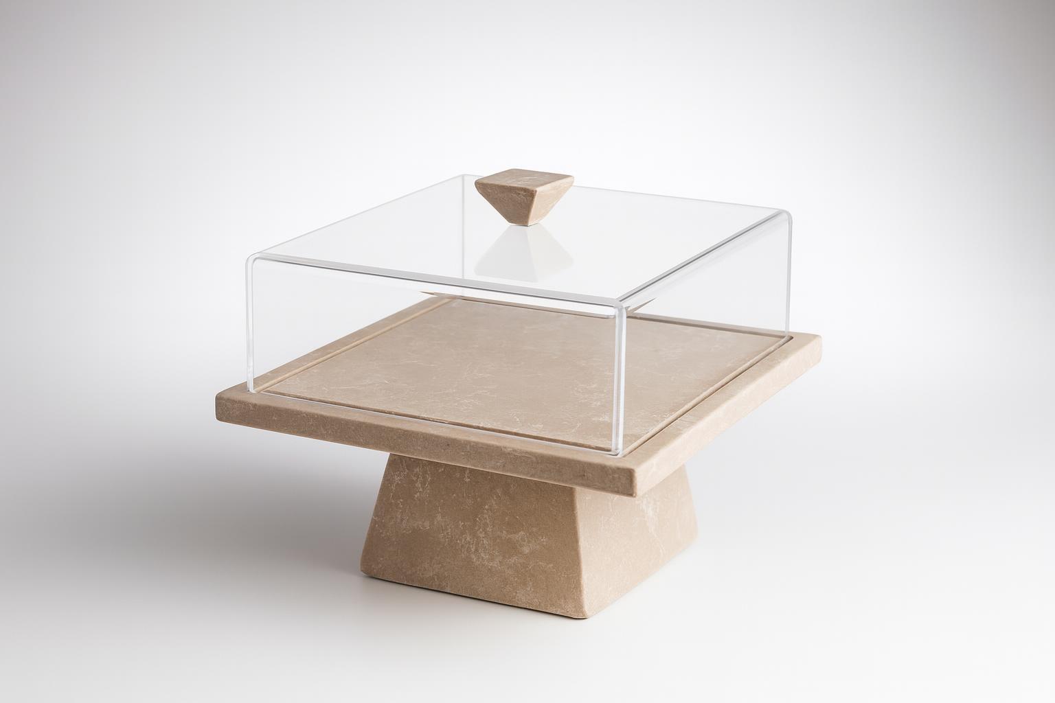 Présentoir carré en marbre beige et plexi
